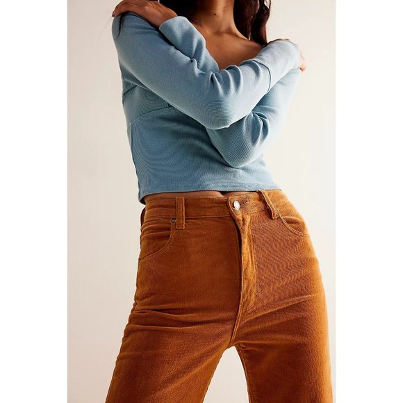 NWT Rolla's East Coast Cord Flare Jeans - Picture 4 of 6